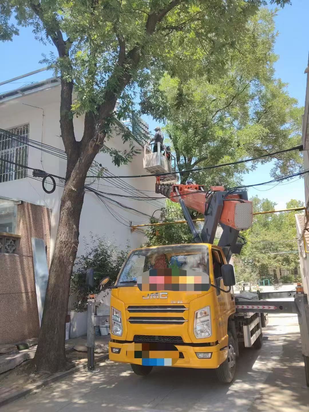 电白区高空作业车能吊装重物吗？最大承载多少公斤？