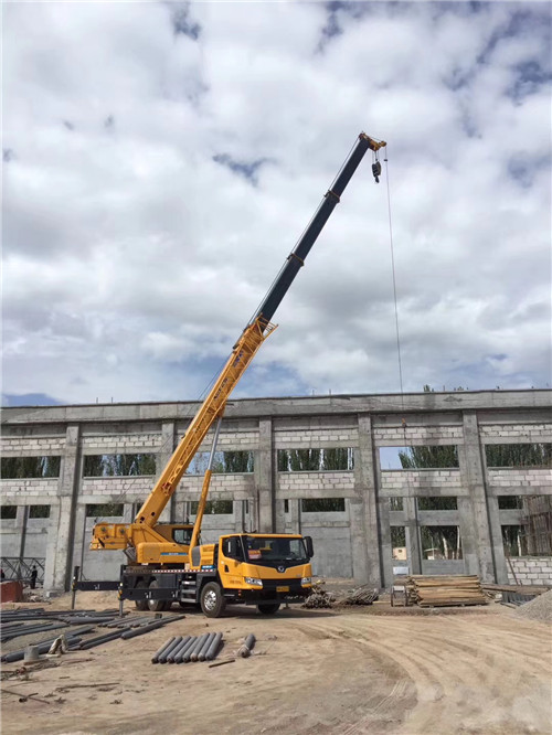 电白区吊装作业前会做设备检查吗？安全保障措施有哪些？